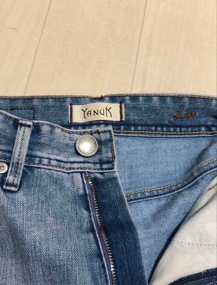 YANUK ハイウエストライトブルーデニム　Lea
