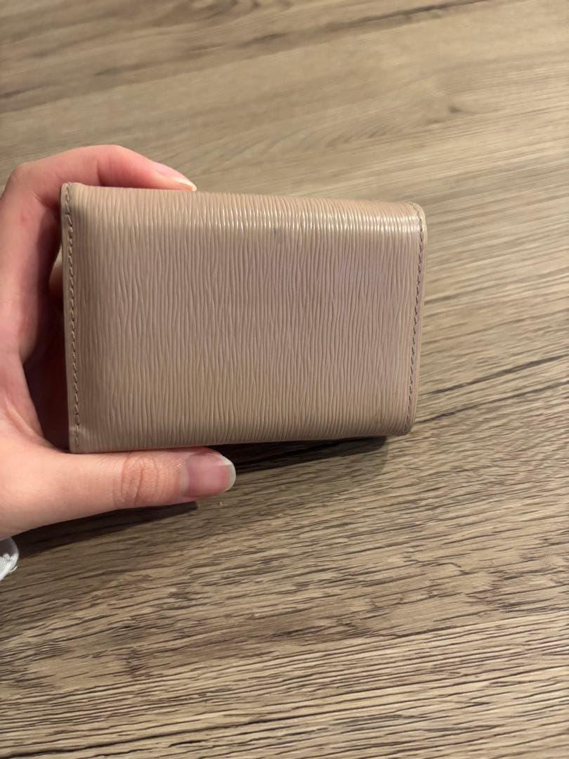 リ*コ様 え*！様 PRADA 三つ折り財布　ピンクベージュ