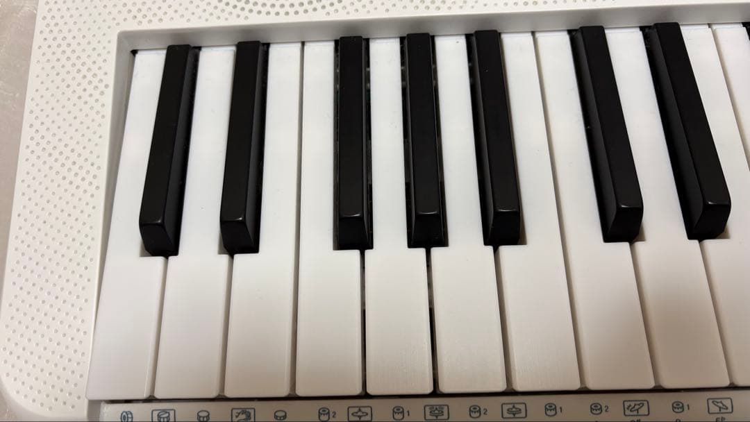 CASIO LK-335 電子キーボード　ピアノ