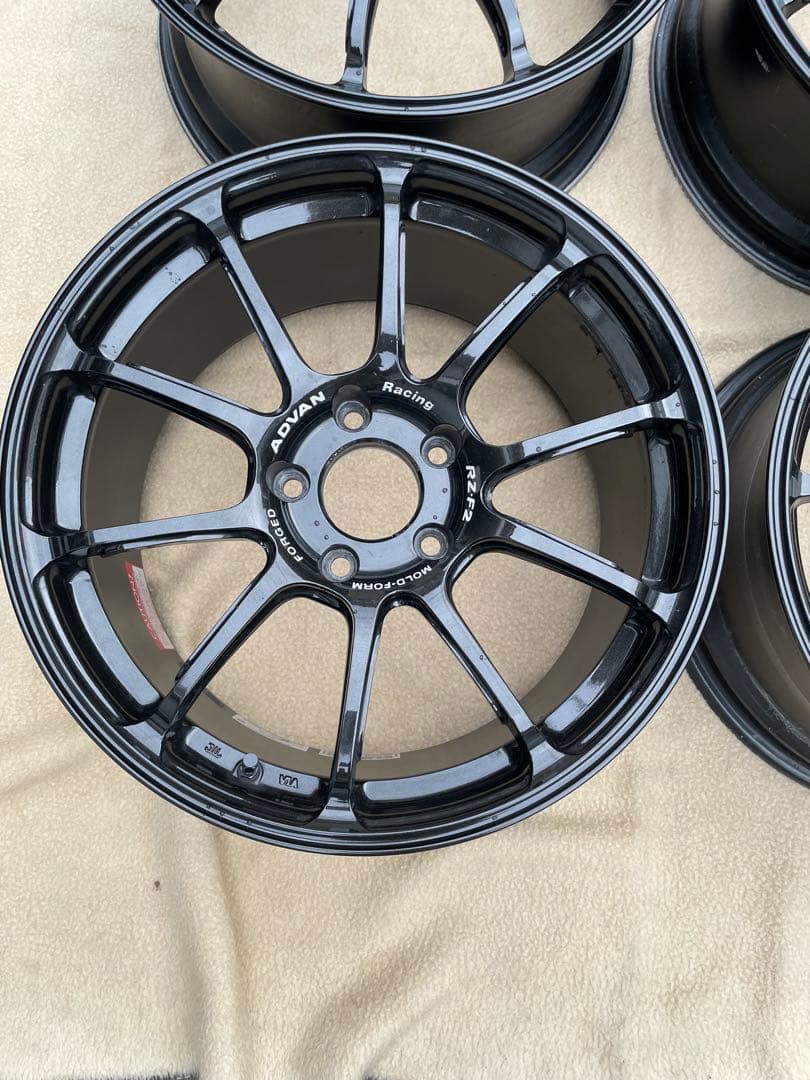ADVAN RZ-F2 18 9j +53 8j +45 4本 120-5H鍛造