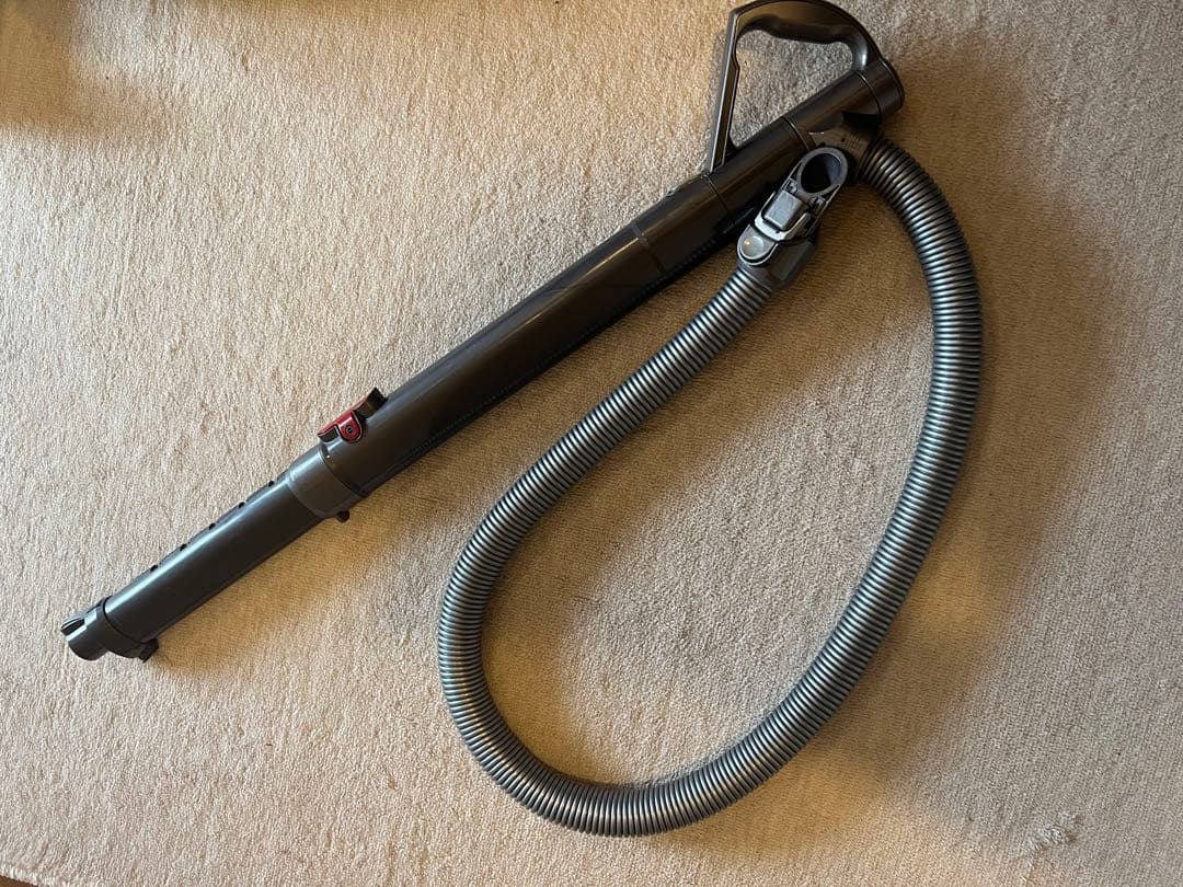 キャニスター掃除機 サイクロン式　DC63