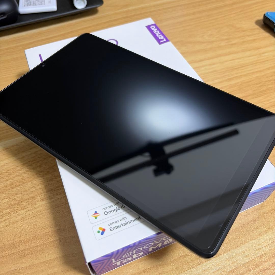 【美品】Lenovo Tab M8 タブレット &ケースカバー（水色）付