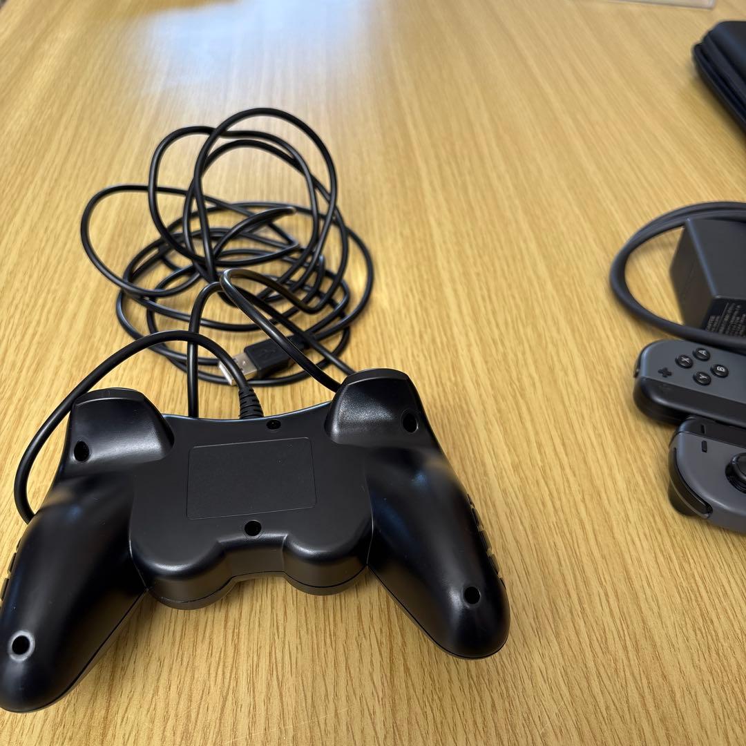 Nintendo Switch 本体 ブラック　付属品付き