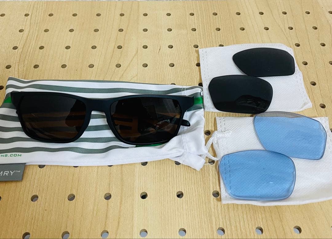 z*4様 OAKLEY オークリー　サングラス　偏光　HEX JECTOR UV