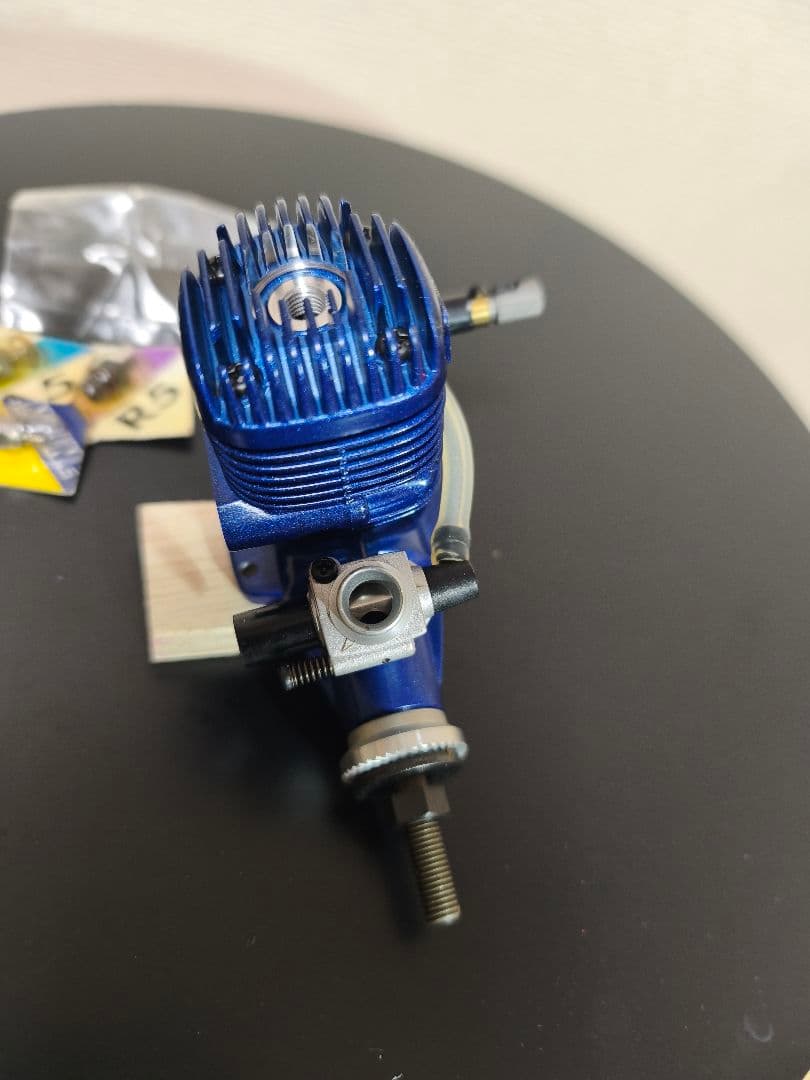 OSエンジン MAX 40LA 新品 青 マフラー無し