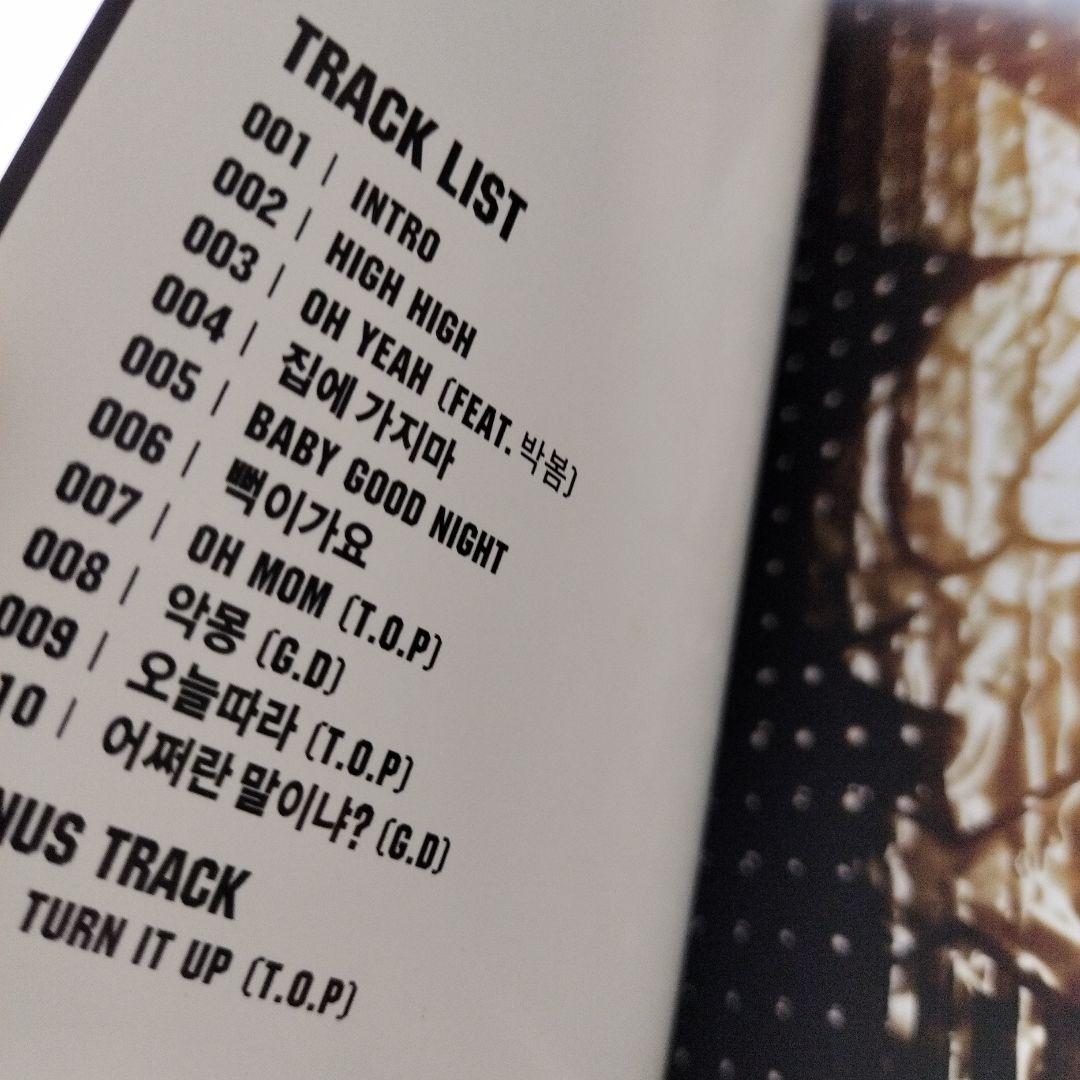 BIGBANG GD&TOP FIRST ALBUM　GOLD ver カード付