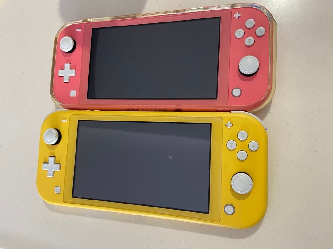 さ*く様 スイッチライト2台セット　箱付き　画面保護シール、保護ケース付き