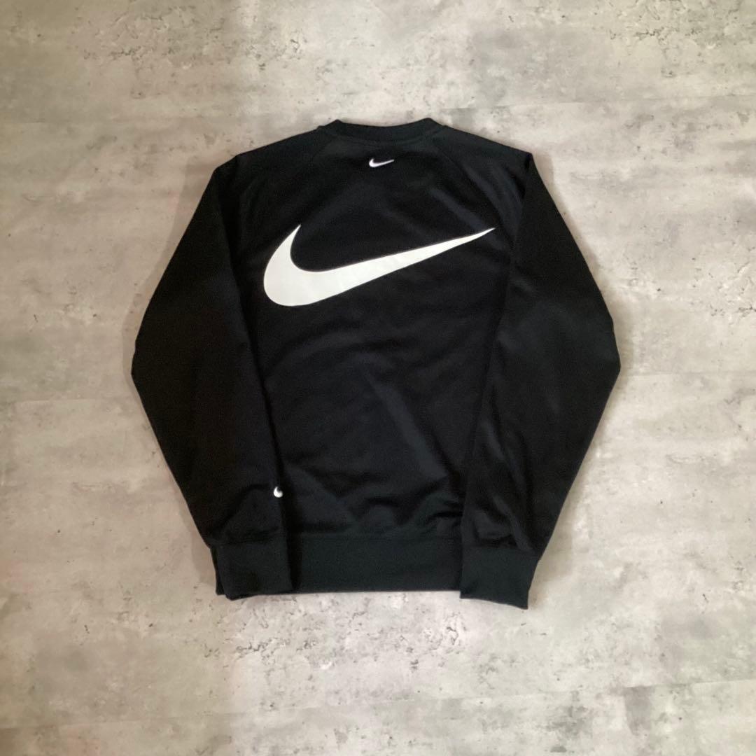 NIKE ナイキ　スポーツウェア　　長袖　ブラック　黒