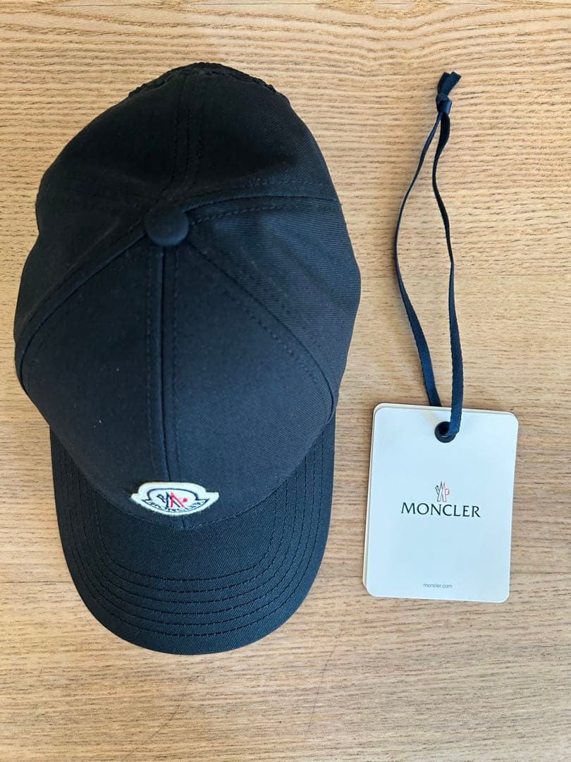 値下げ！MONCLER ブラック ベースボールキャップ