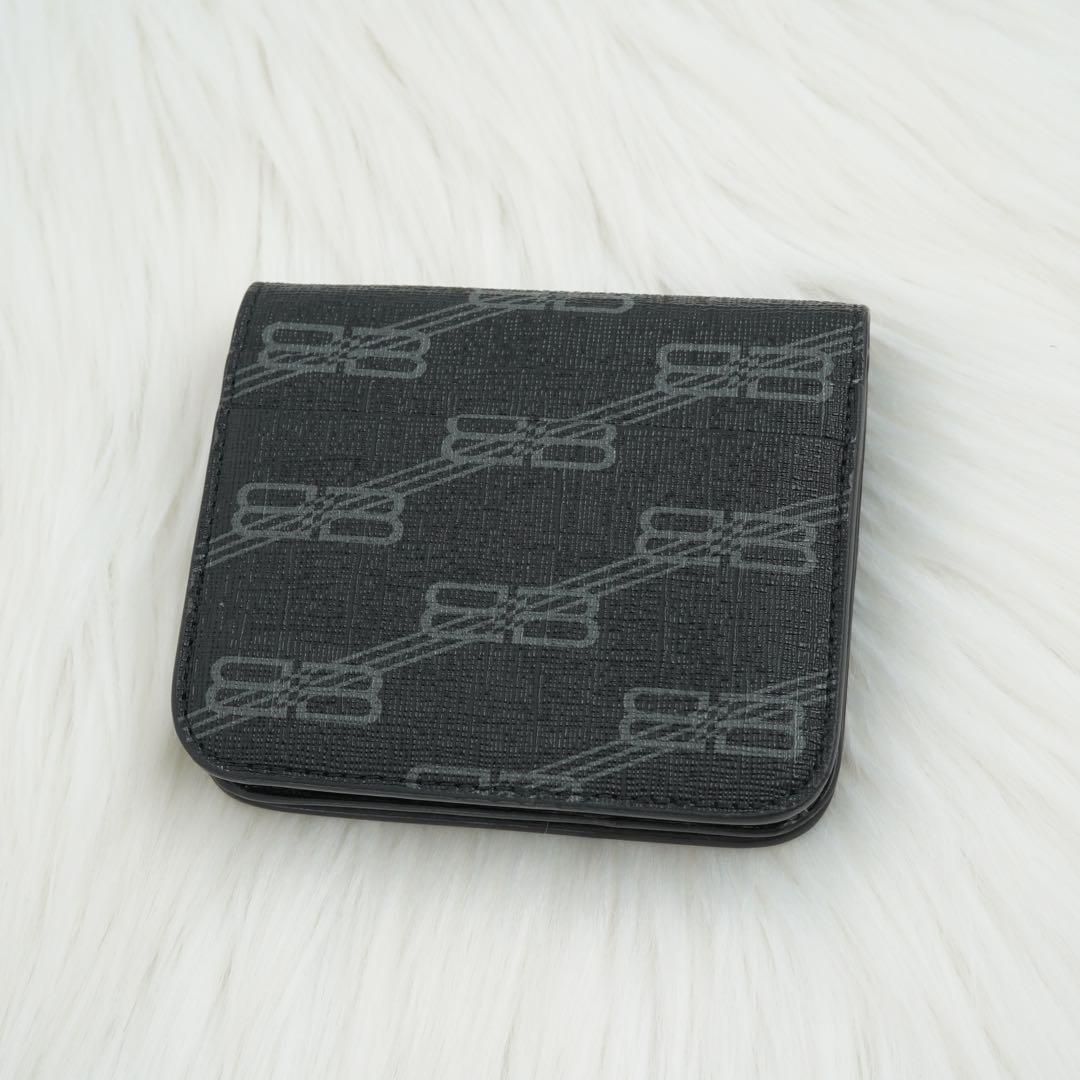 未使用品　BALENCIAGA バレンシアガ　二つ折り財布　ロゴグラム　ブラック