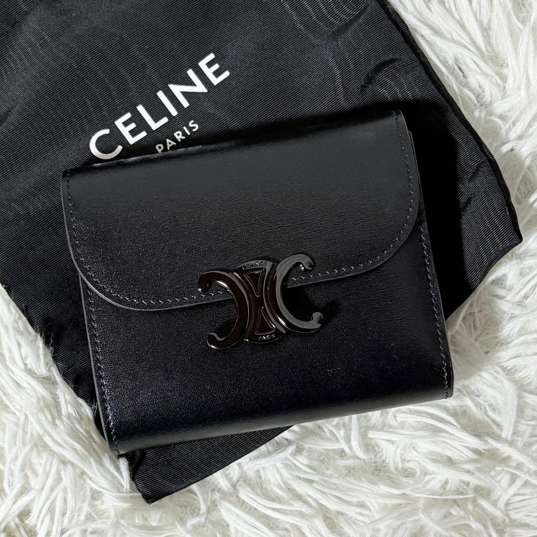 新品未使用✨ CELINE セリーヌ　トリオンフ　三つ折り財布　ブラック