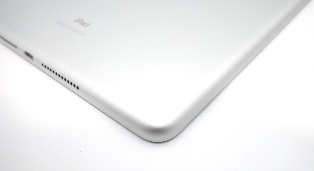 iPad 第8世代 動作問題無し　容量　128G　美品!!