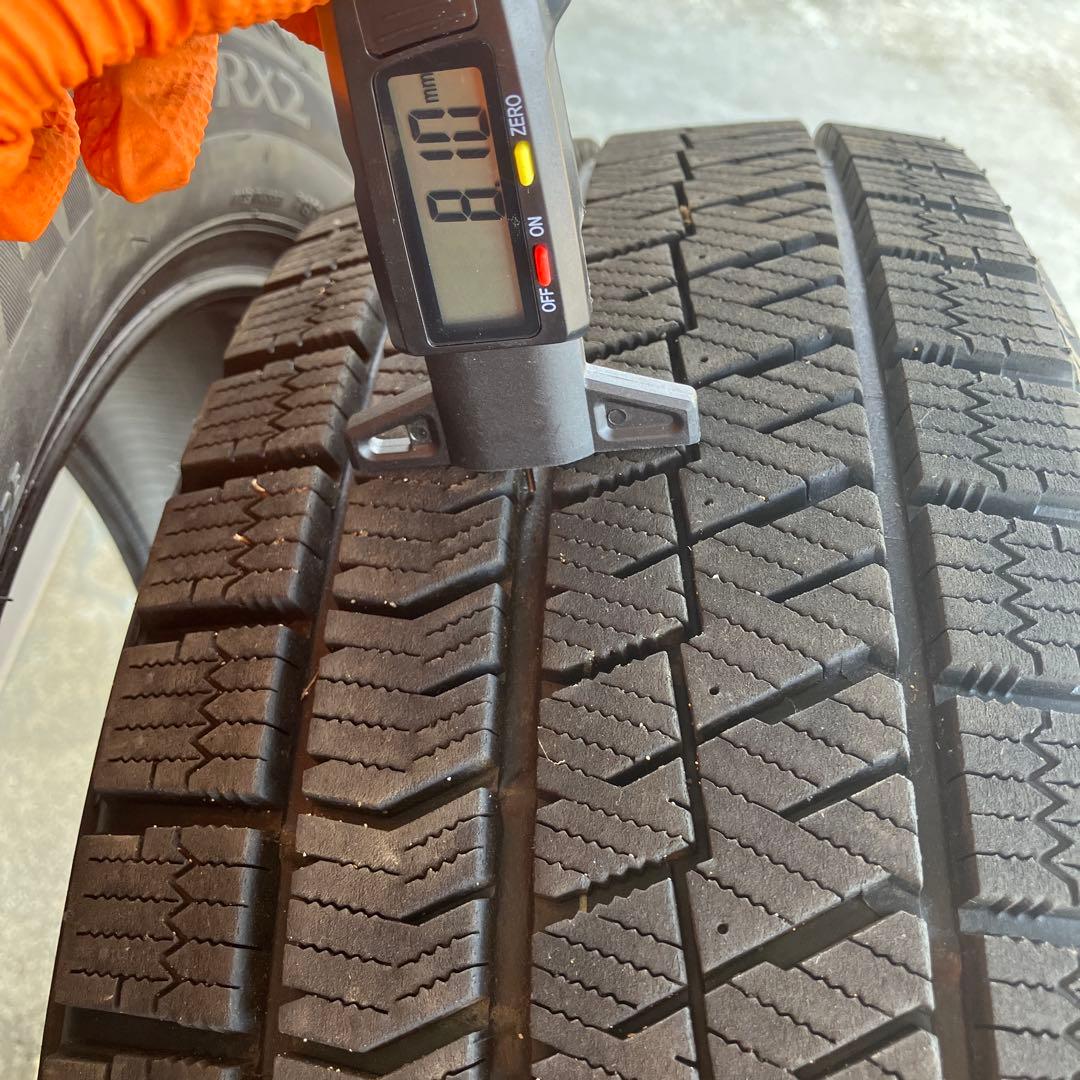スタッドレスタイヤVRX2 2本セットバリ山185／55R-16 2023年製