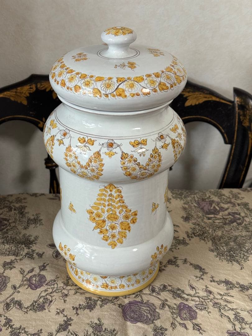 フランス製 ムスティエ（Moustiers）手描き 蓋付き壺／花模様 陶器