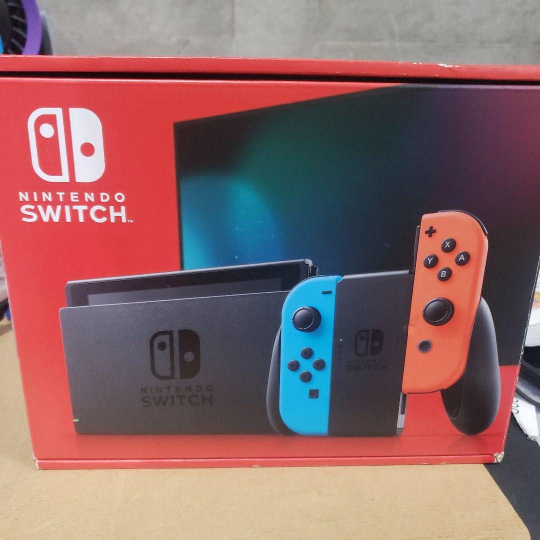 Switch 本体　Nintendo