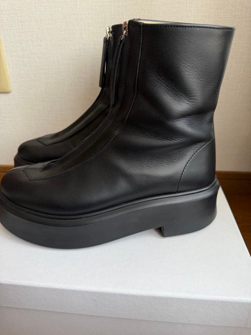 THE ROW Zipped Boot 39 ブラック
