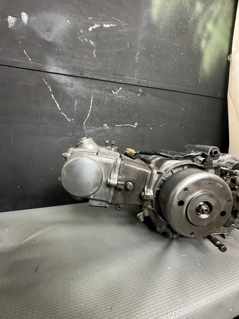 エンジン　カブ　モンキー　DAXシャリー実動車下ろし　美品低走行12V 72cc