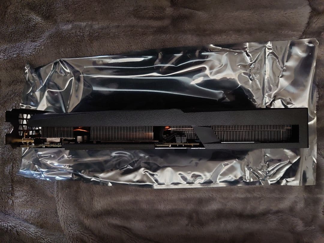 GIGABYTE GEFORCE RTX 3060 本体