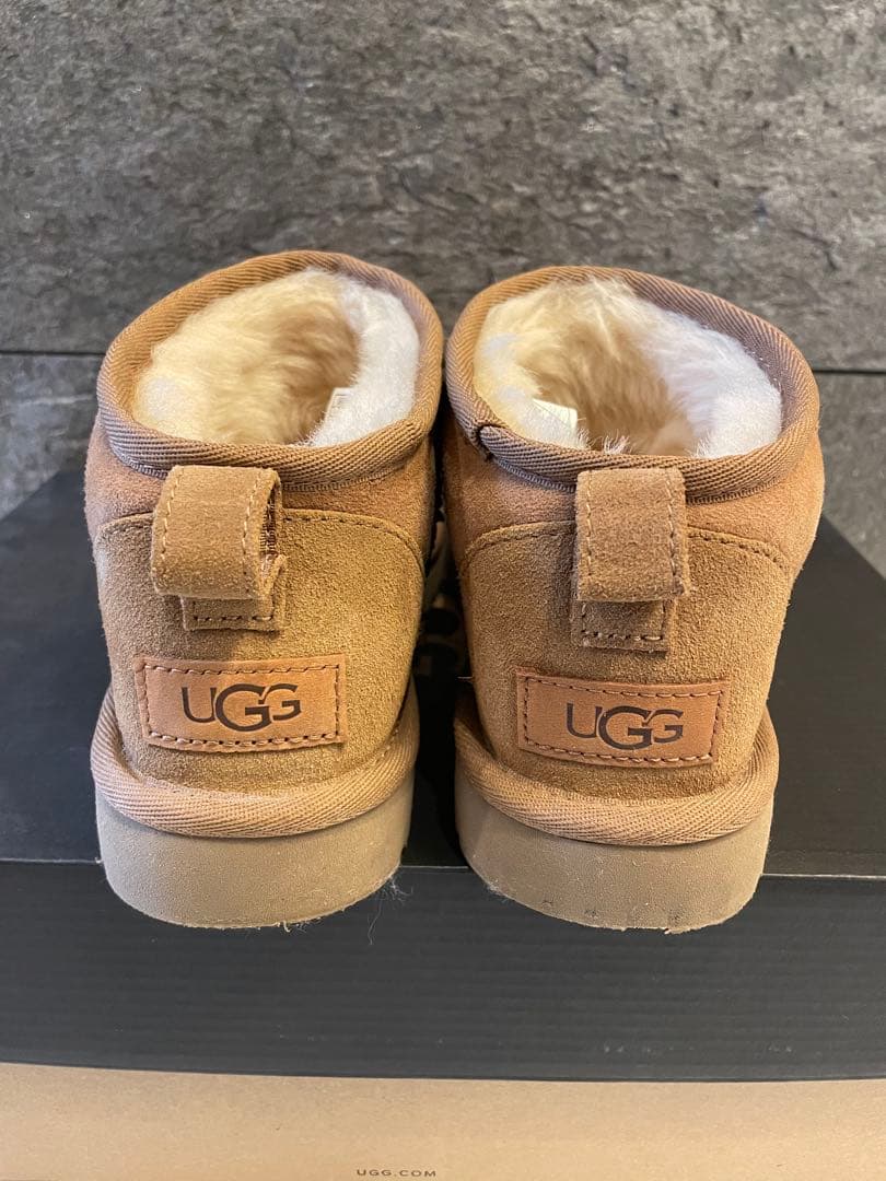 UGGムートンブーツ