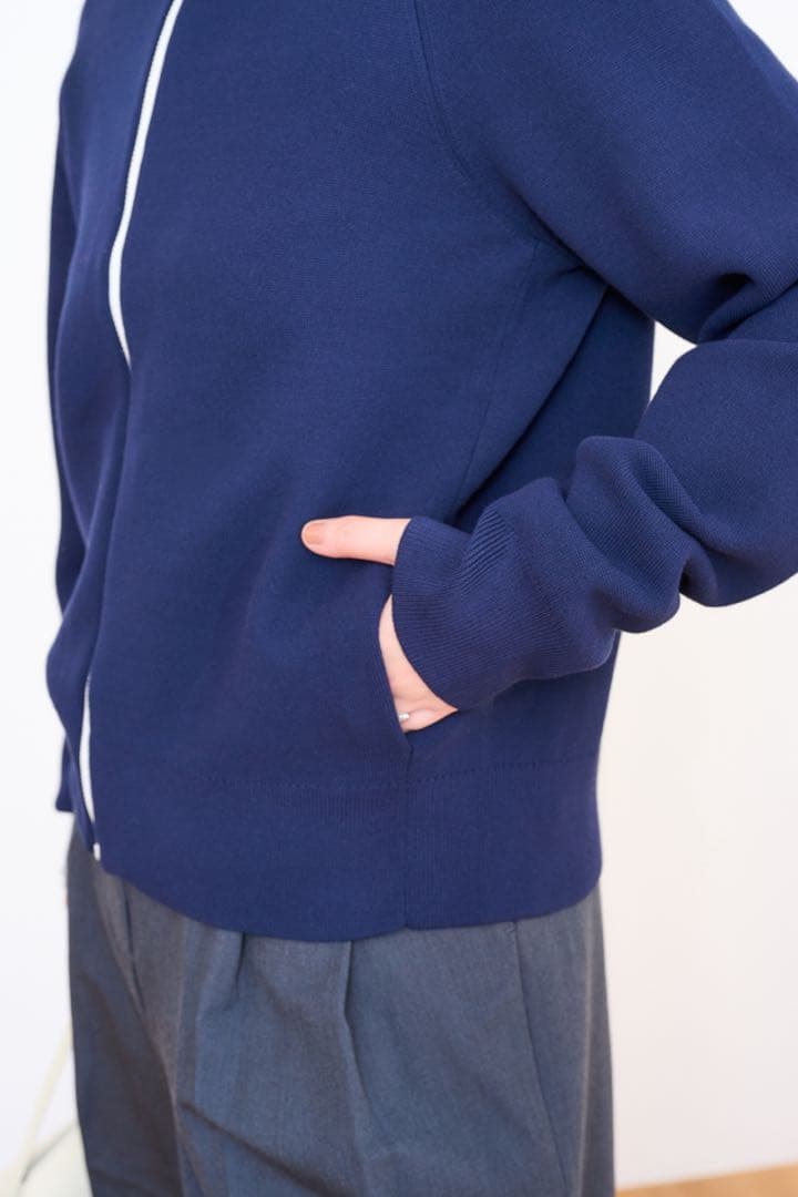 【新品タグ付き】UNIQLO ミラノリブフルジップカーディガン　ネイビー　M