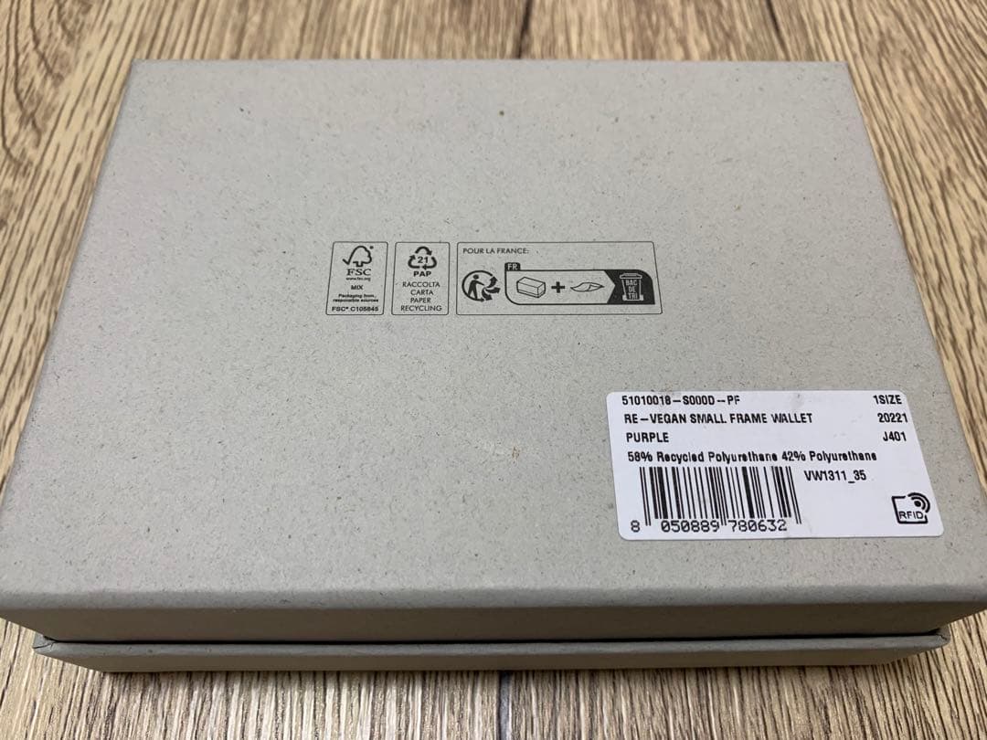 新品・タグ付　Vivienne Westwood 三つ折り財布 パープル