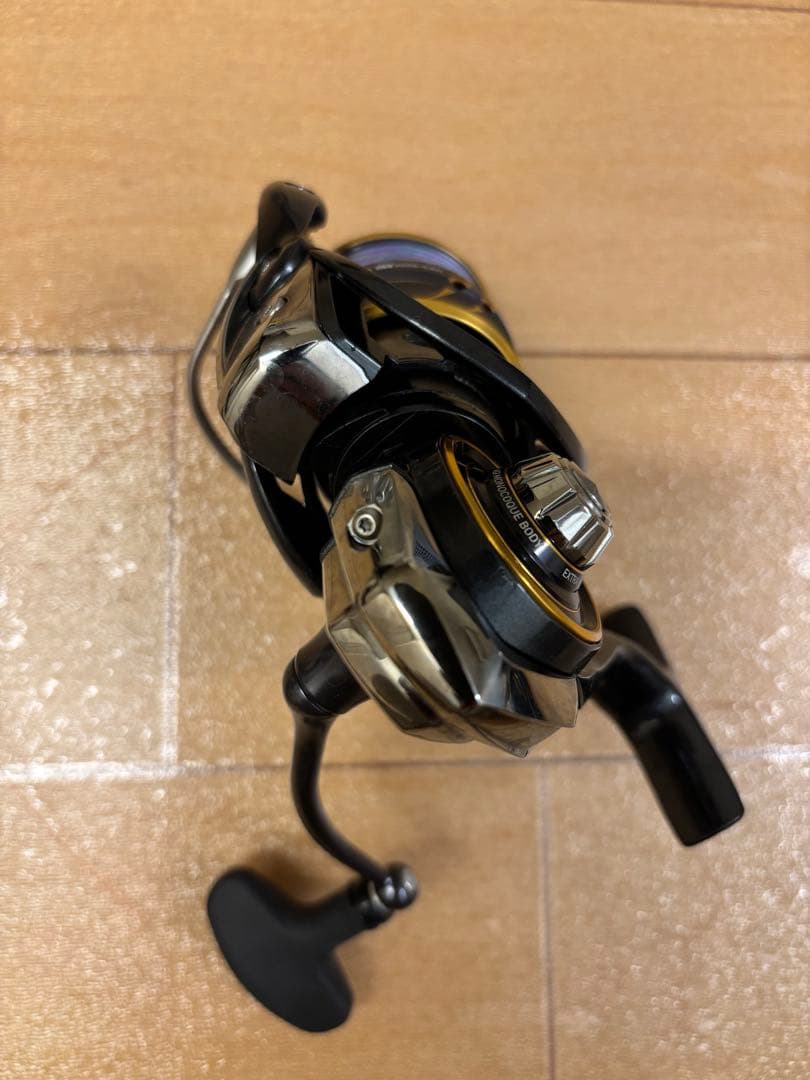 Daiwa 21カルディア　LT3000-CXH ライン付き