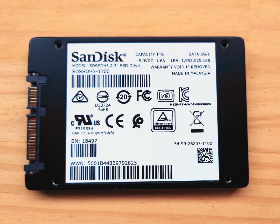 SanDisk Ultra 3D SSD 1TB【正常 99%】2.5インチ