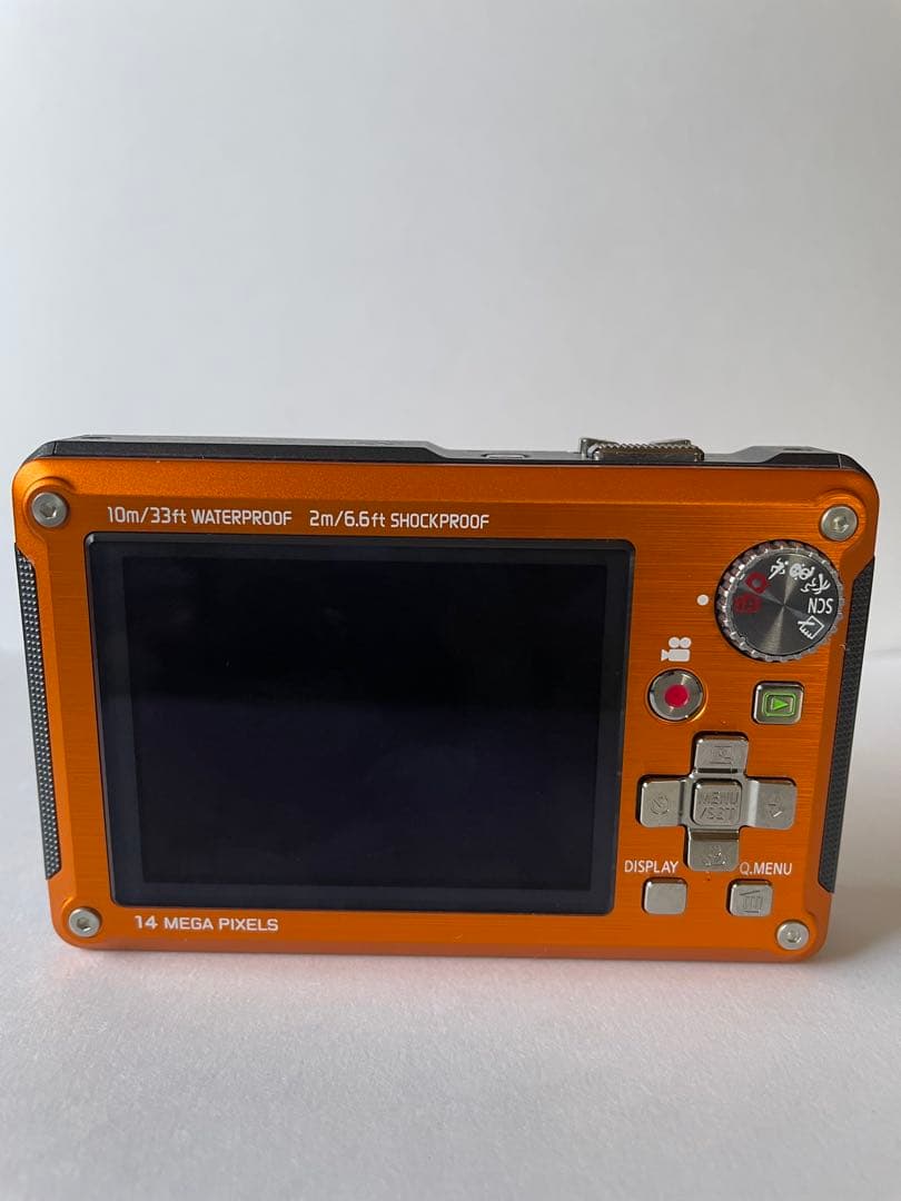 LUMIX DMC-FT2 防水デジタルカメラ 14メガピクセル
