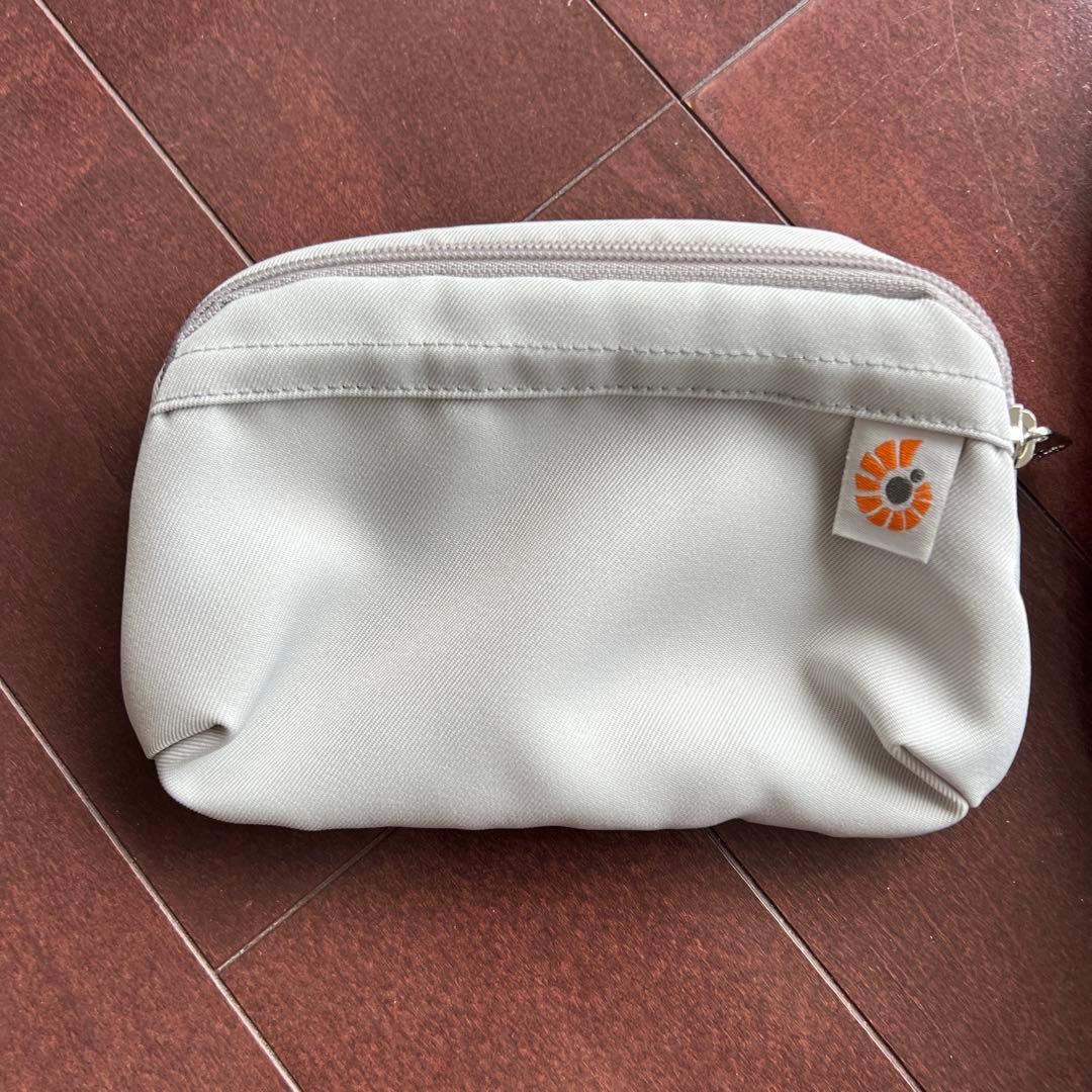 M*a様 <Ergobaby> グレー メッシュ 抱っこ紐 収納ポーチ付き