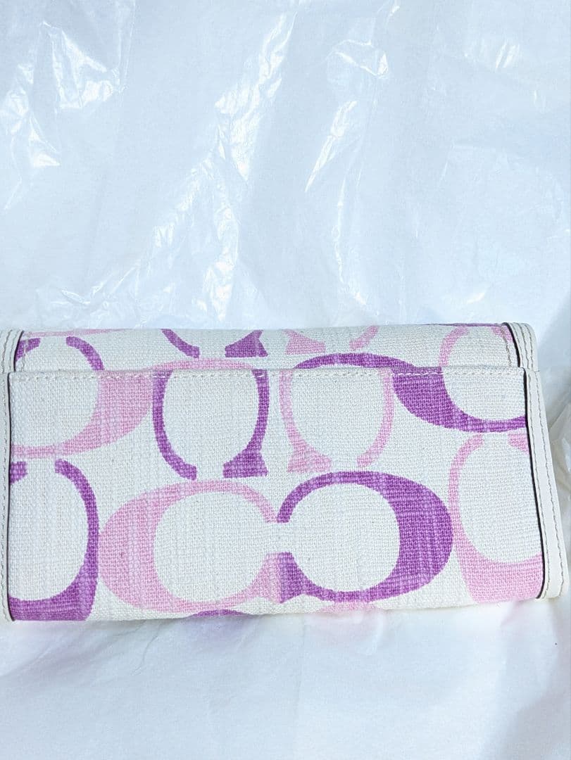 COACH コーチ　三つ折り財布 ピンクと紫のパターンシグネチャー未使用品