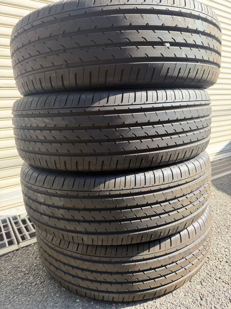 新車外し 40アルファードZ純正タイヤ 225/65R17