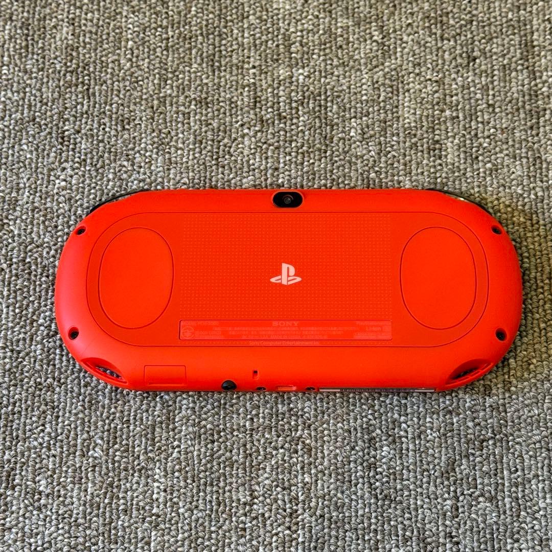 【美品】PSVITA PCH-2000 レッド/ブラック 箱付き