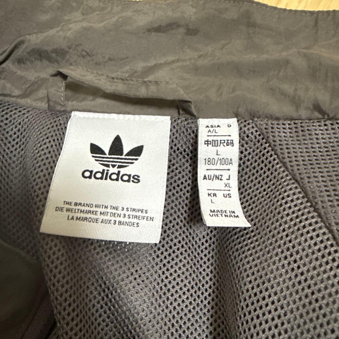 adidas レアルマドリード　ジャケット
