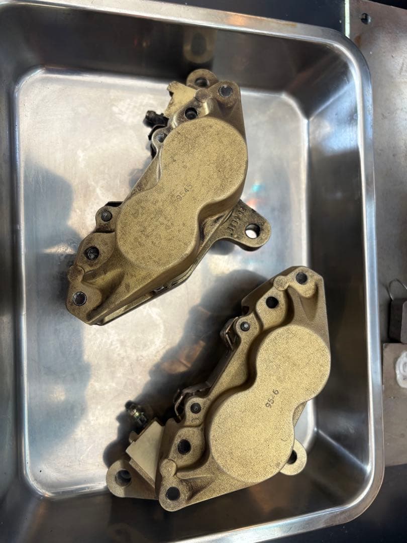 Brembo ブレーキキャリパー 48mm ゴールド