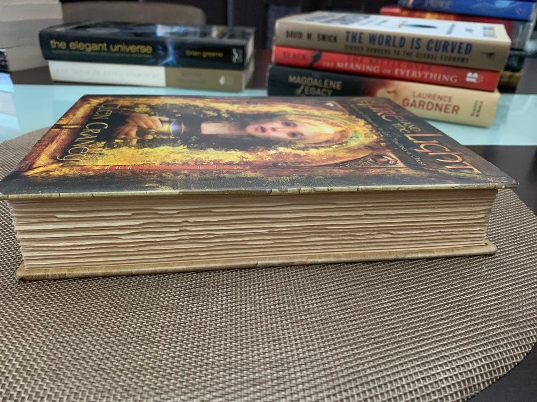 洋書 The Fire and the Light by Glen Craney
