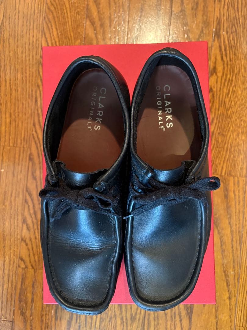 CLARKSメンズワラビー　ブラックレザー