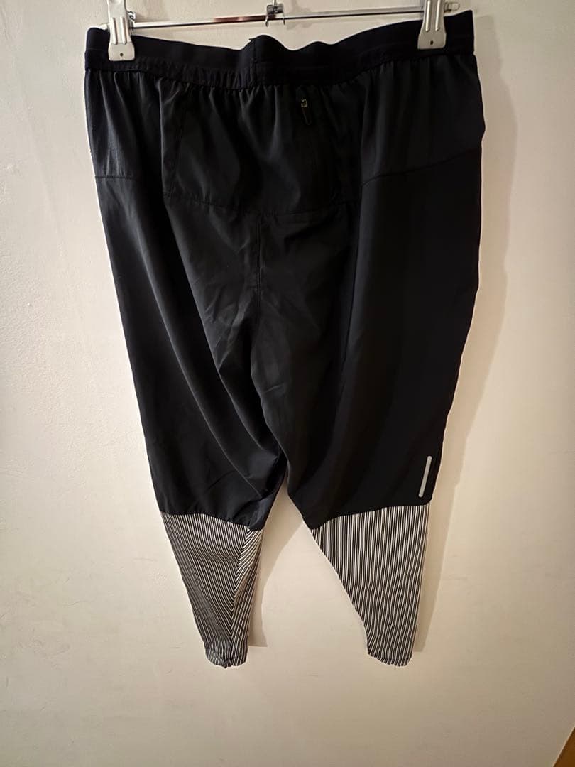 Nike ナイキ　エアロスイフトタイツ　S