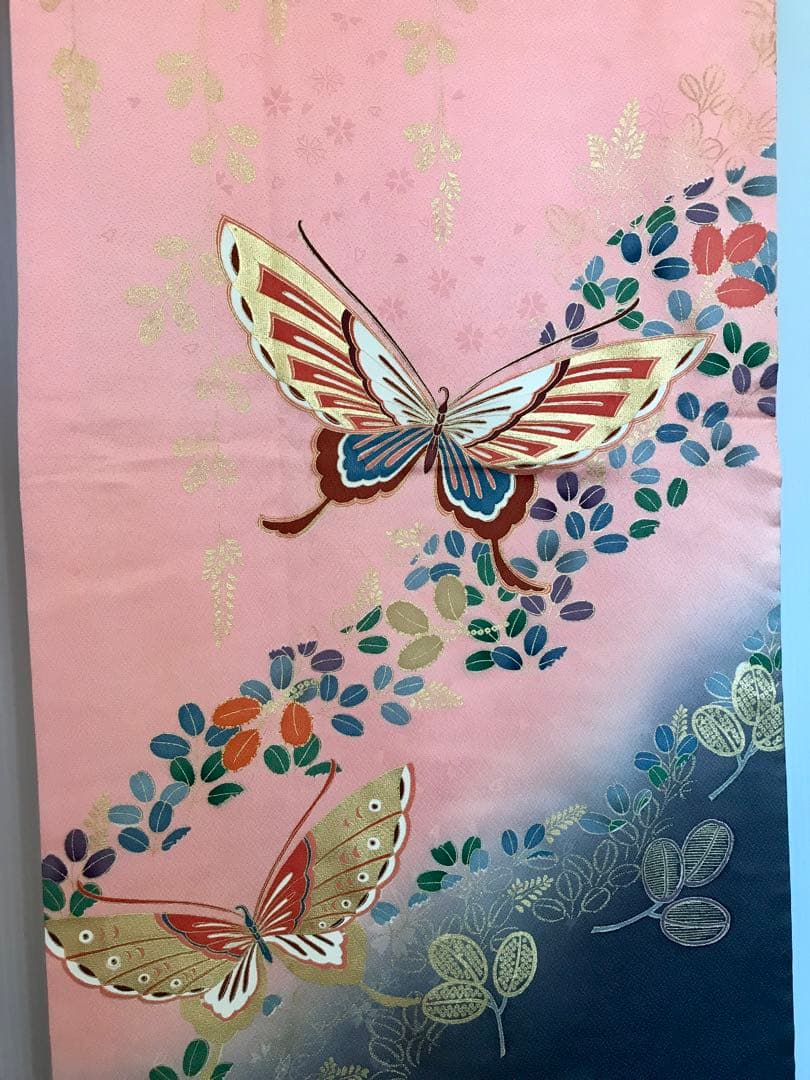 振袖　美品　正絹　金糸刺繍　蝶