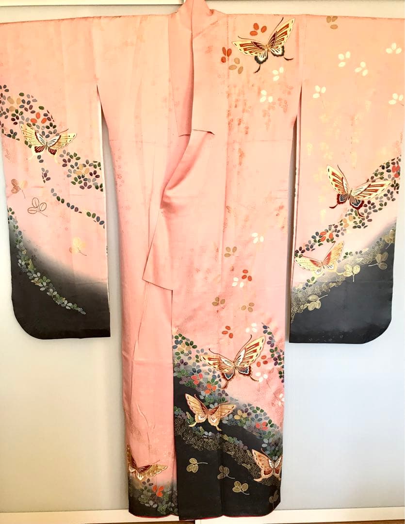 振袖　美品　正絹　金糸刺繍　蝶