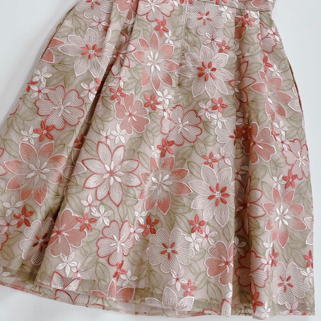 未使用品✨タグ付き　TOCCA LUCKY STAR 花刺繍　ワンピース