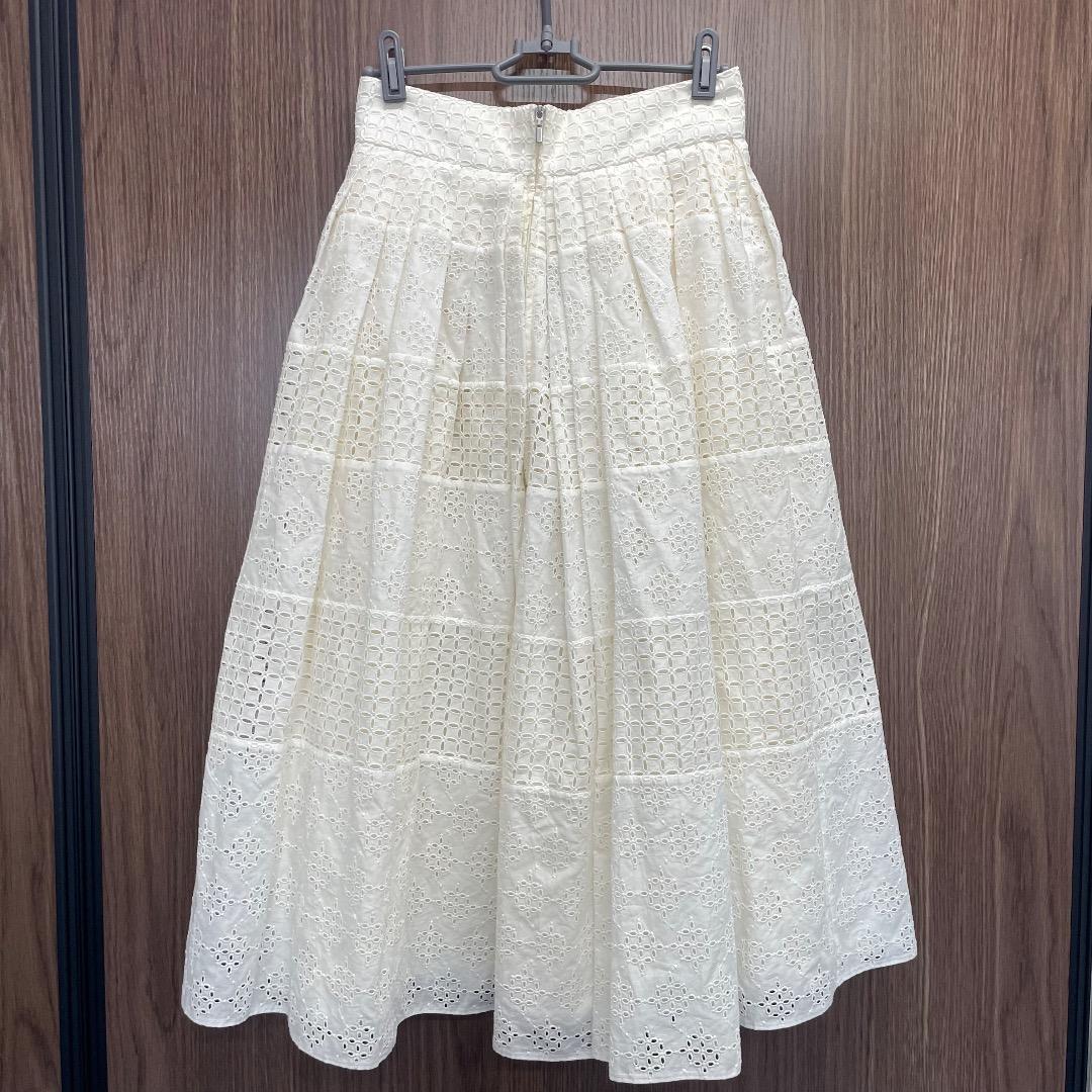 ✨美品✨FOXEY White  刺繍レース スカート 38 日本製