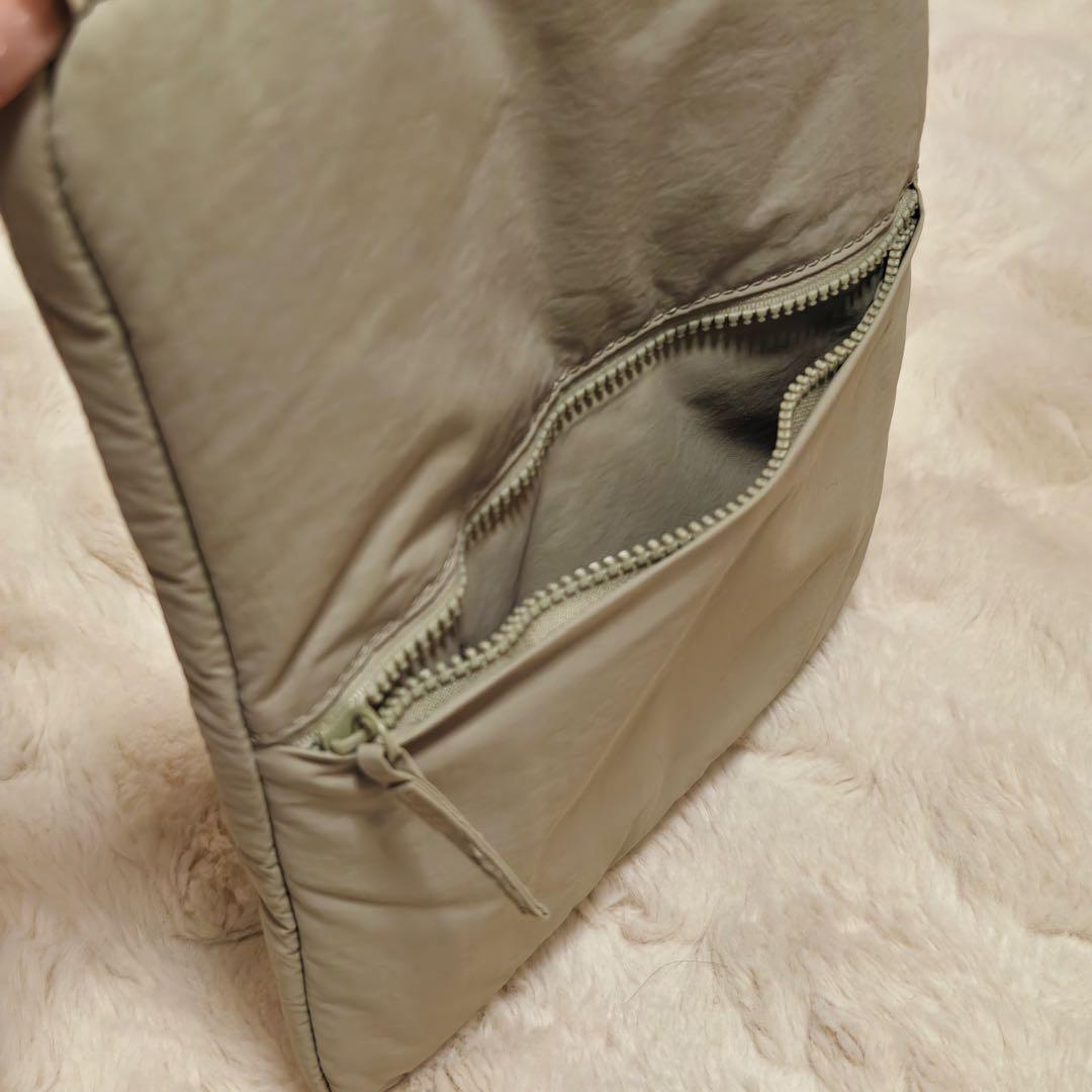 ノートPCケース OLEND Padded Laptop Sleeve / Olive 13&14