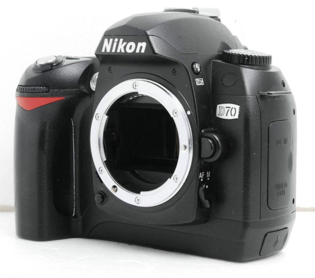 NIKON　D70　ダブルレンズ　初心者　一眼レフ　ニコン　超望遠　初心者