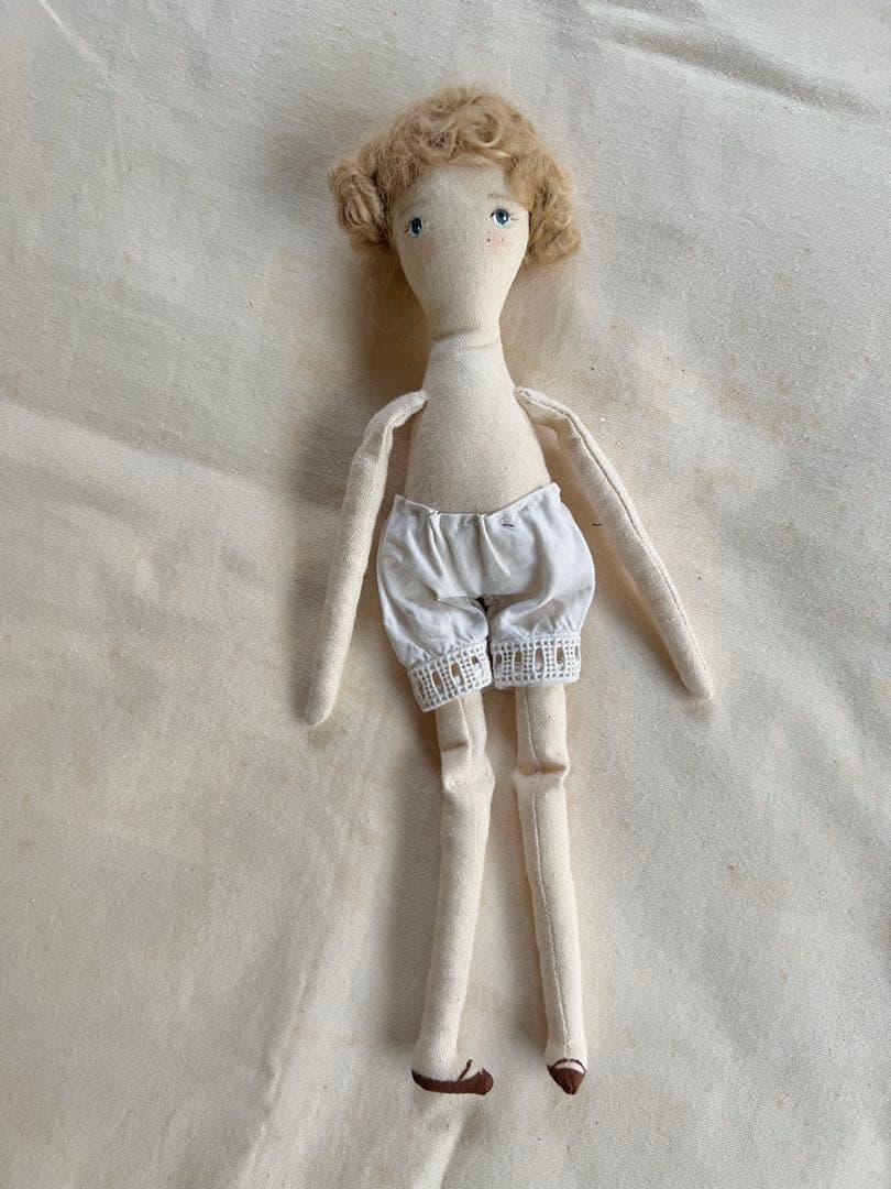 unon doll 人気作家様　ハンドメイド　ドール　ドレス　1点もの