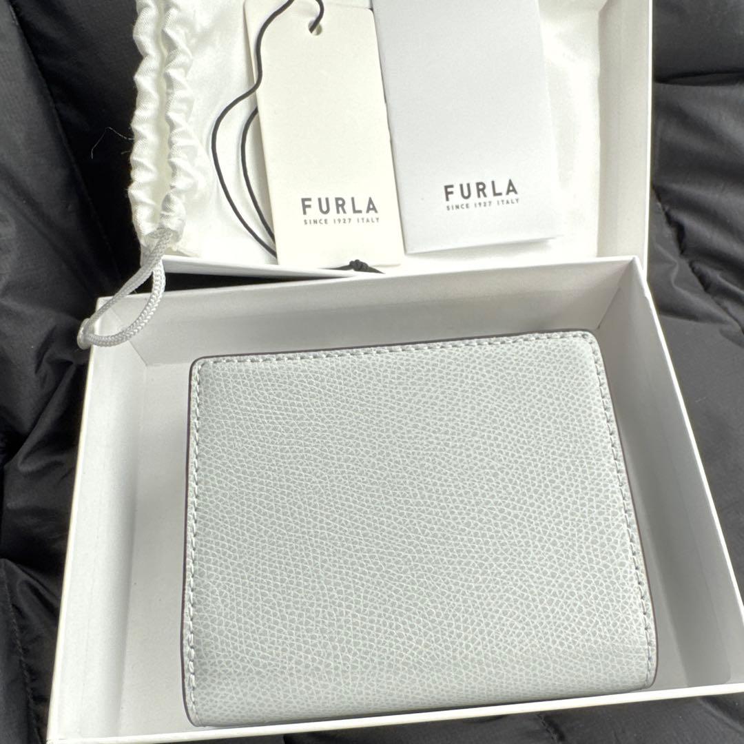 FURLA ライトグレー 二つ折り財布 保存袋付き