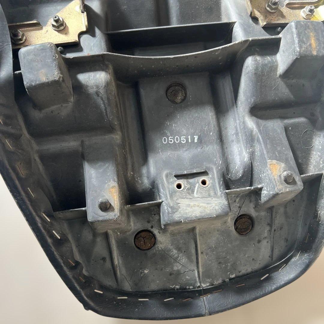 【激レア】カワサキ ゼファー 400 純正シート KAWASAKI バイク
