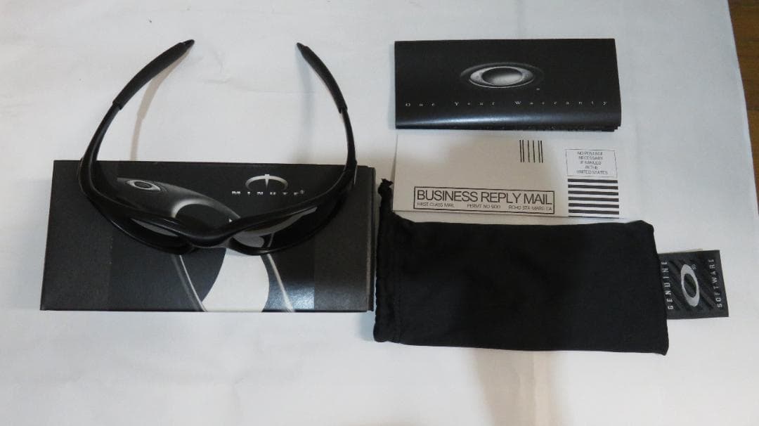 OAKLEY MINUTE オークリー ミニッツ ブラックサングラス