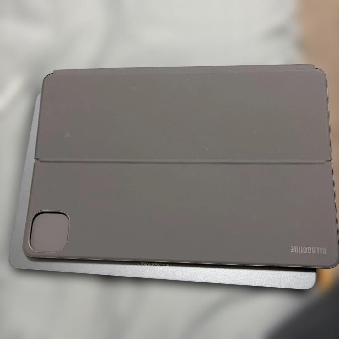 alldocubeultrapad本体、ケース、タッチペンキーボード付き