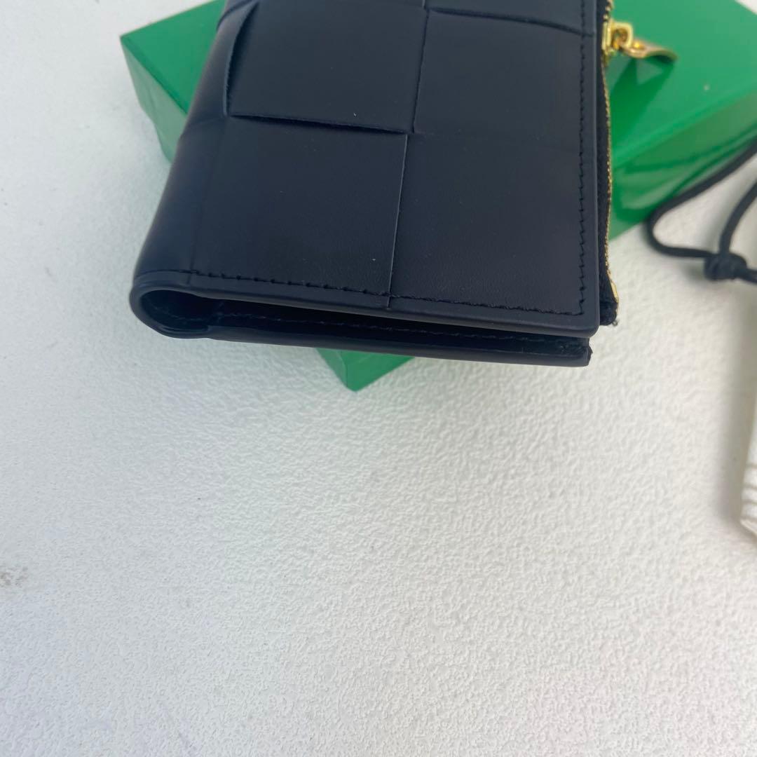 ブラック カセット 二つ折り財布 フリーサイズ 中古品