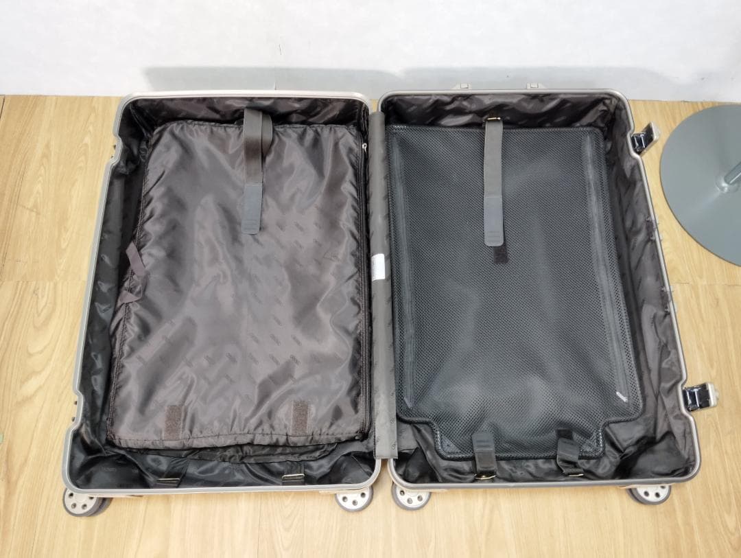 Y☆857 RIMOWA スーツケース TOPAS TITANIUM